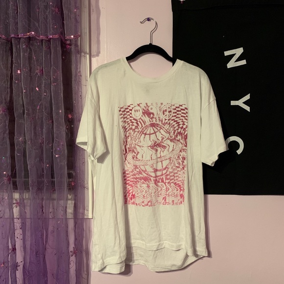 boyfriend tee - Picture 1 of 3